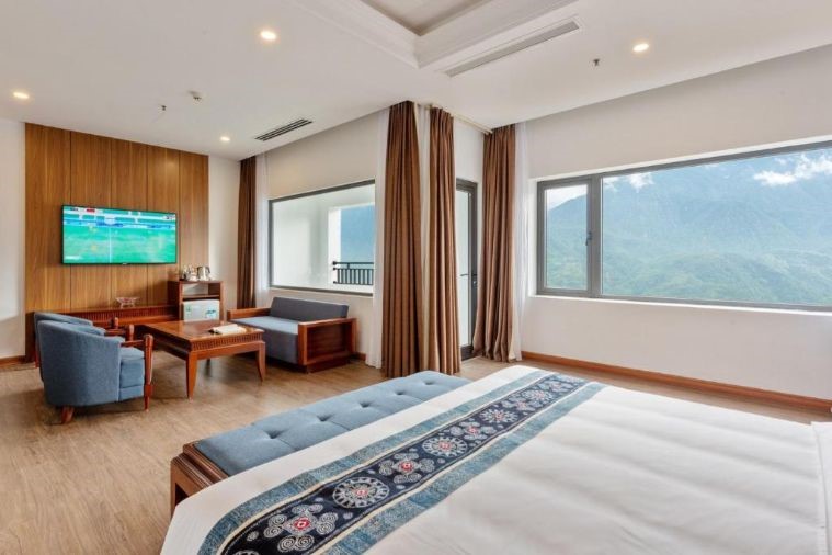 Deluxe Double Mountain View